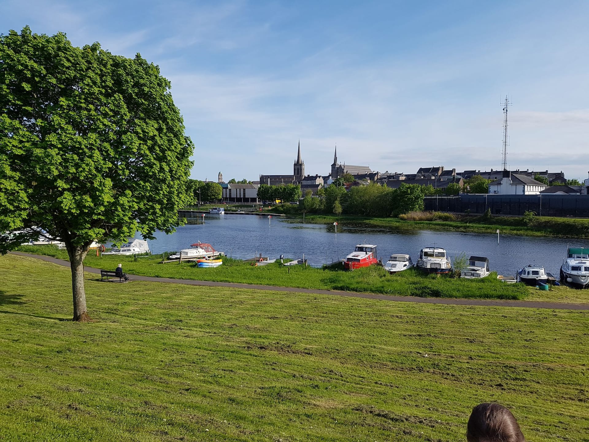 Riverside setting 5 mins. walk to our island town