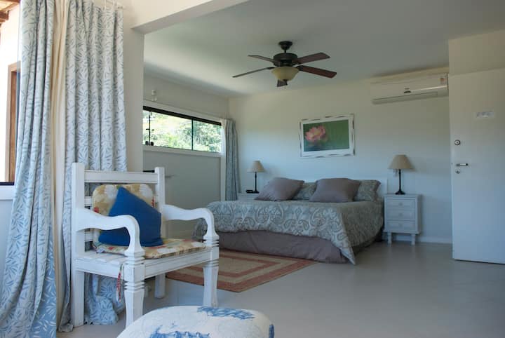 Master Suite avec vue sur la mer