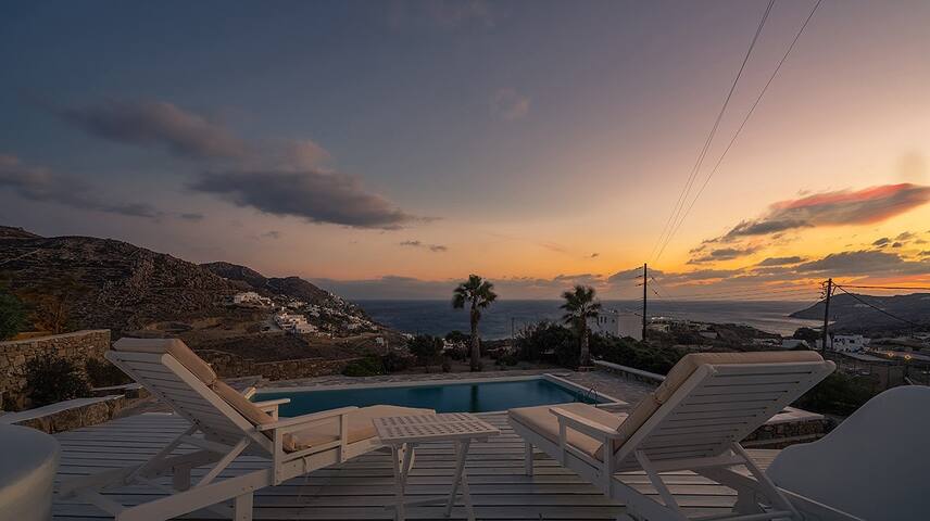 Mykonos 4 bedrooms private Villa in ELIA area!! gallery image 5