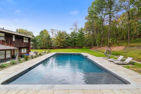 Modern Family Getaway! 1 Hour from NYC! LegoLand