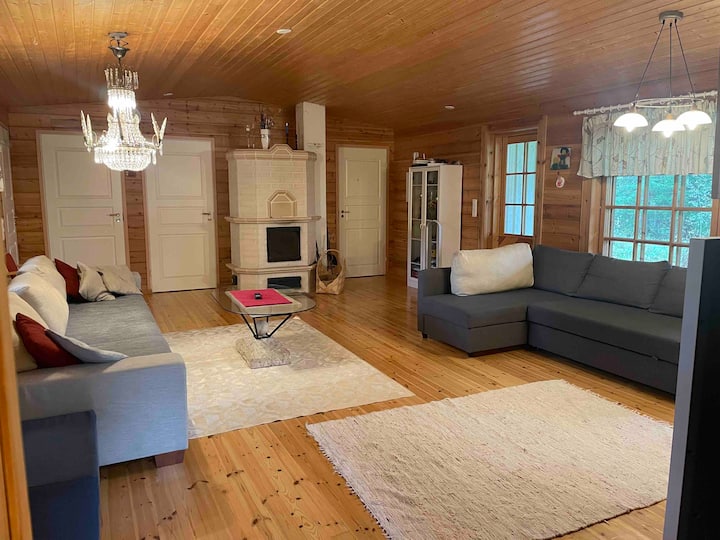 Cottage / Holiday Home With Jacuzzi - Mäntyharju