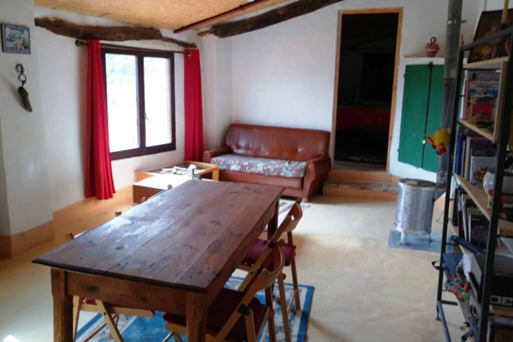 Salón con sofá cama