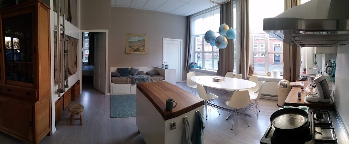 Leeuwarden Pilgrimsguesthouse  Jabixhûs Room A