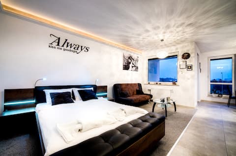 Popular Airbnb listing: Top Oder Apartaments- Avantgarde in Gumieńce