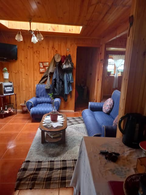 Popular Airbnb listing: Country cabin with sauna, jacuzzi and pool in Colbún