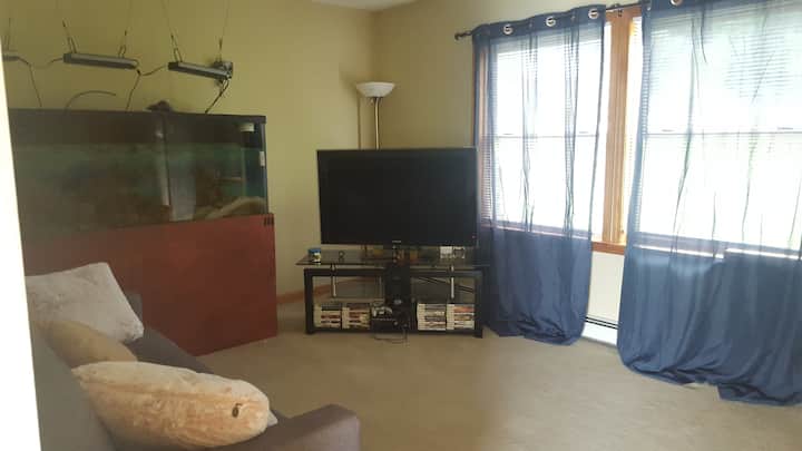 1st Flr. Near Mt Greylock & At. - North Adams, MA