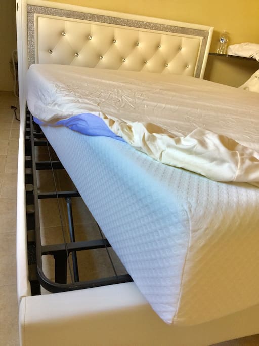 metal frame & comfy foam mattress