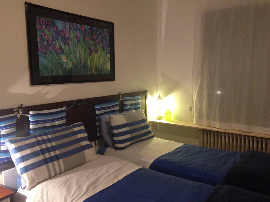 2 letti camera tripla blu