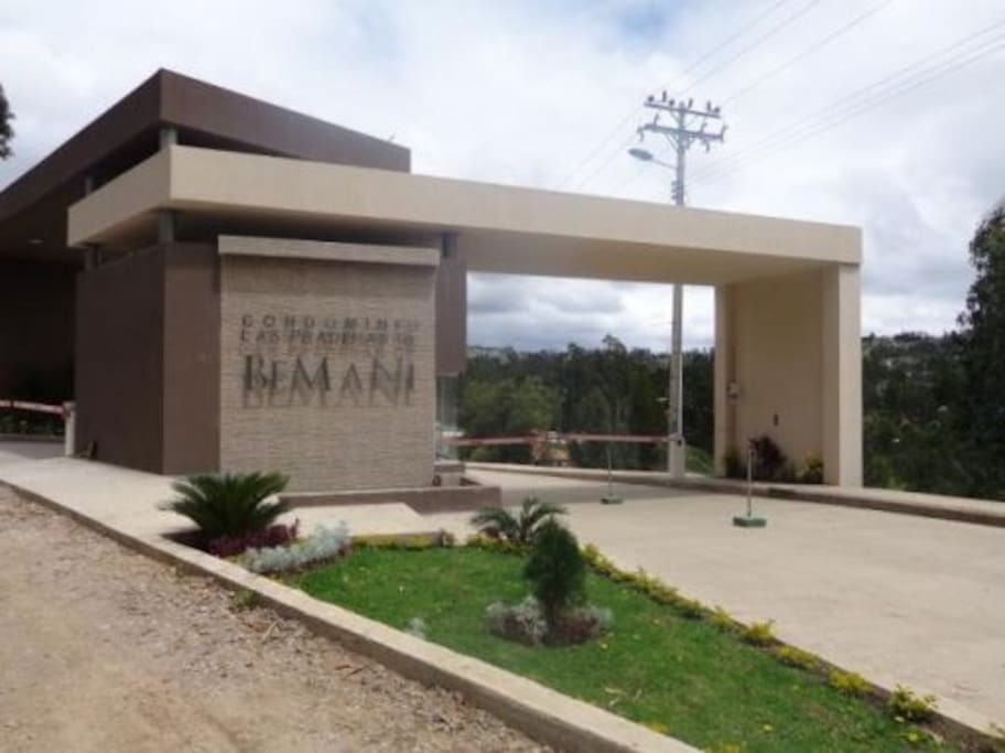 Entrada al conjunto habitacional