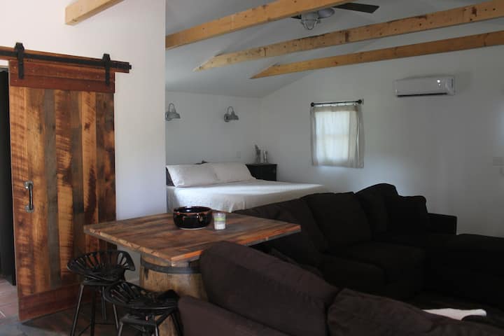 منظور على موقع السرير.