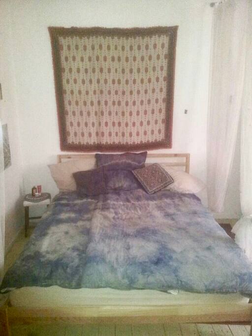 bed (160x200cm)