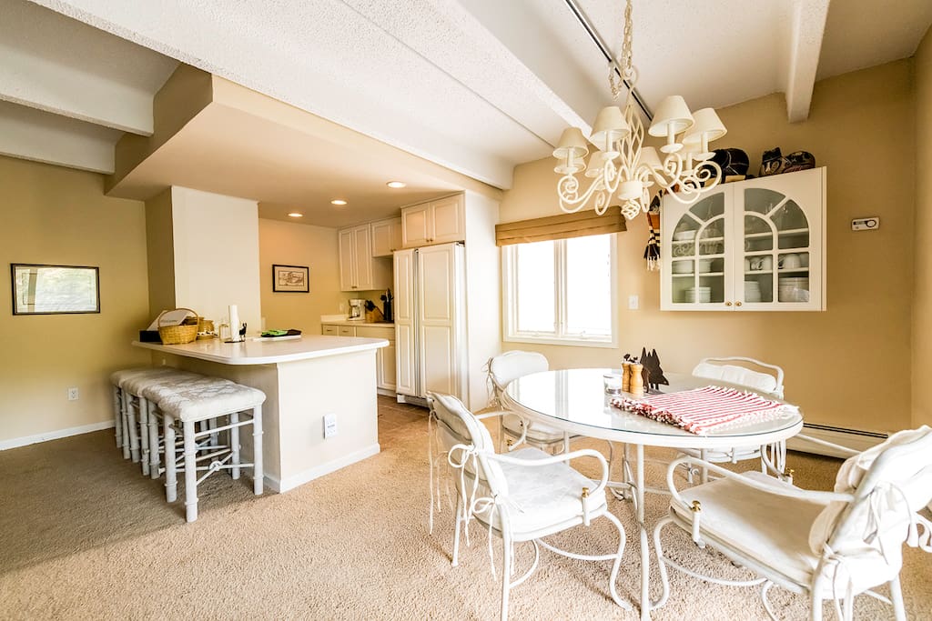 Kitchen/Dining