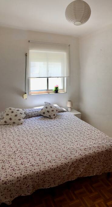 La habitación en su versión doble.
The room in its double form, with the two beed unifed.
