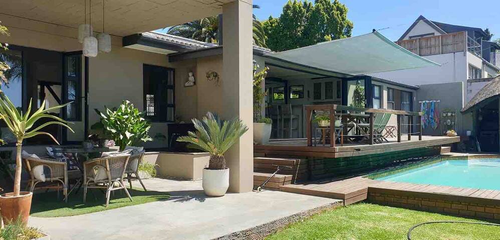 Open living family home in winelands. gallery image 2