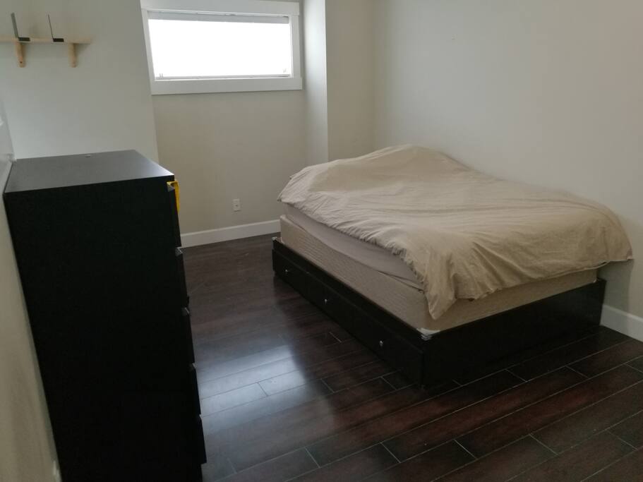 2nd Floor Room 1 - Double Bed