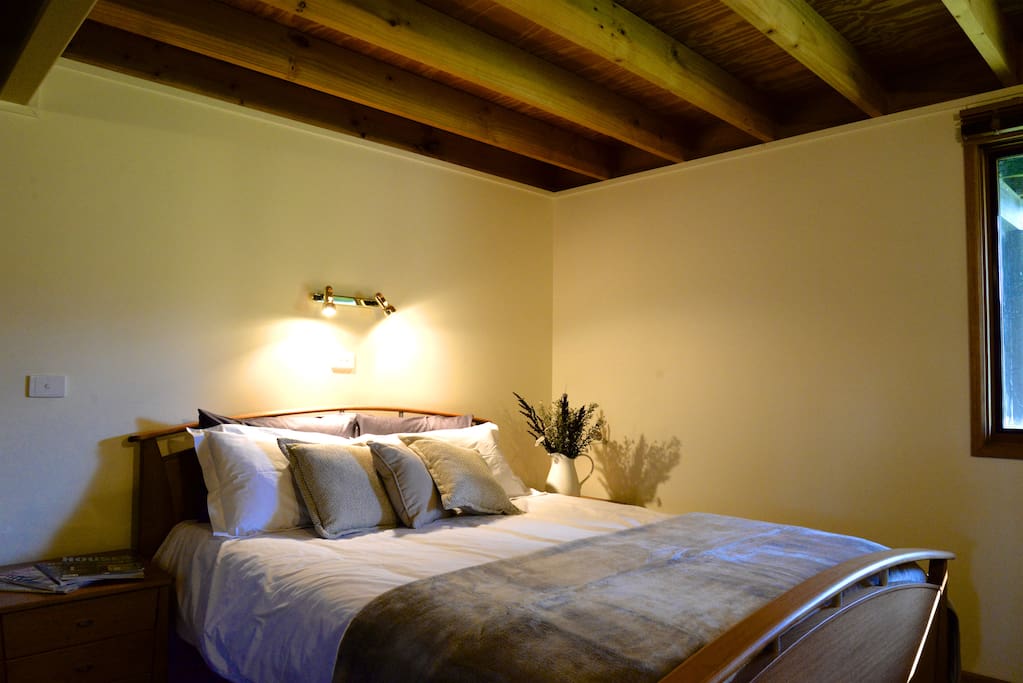 Ultra comfy bed with hotel quality linen