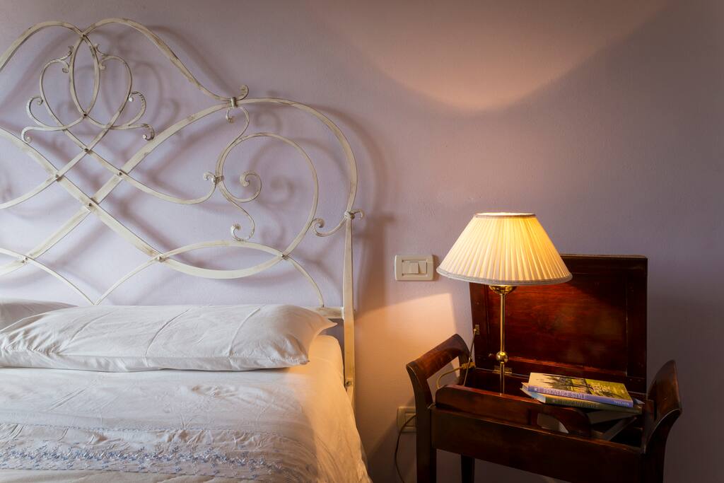 Double bedroom details