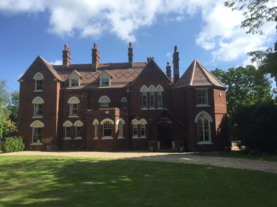 Clonmara Manor Exterior