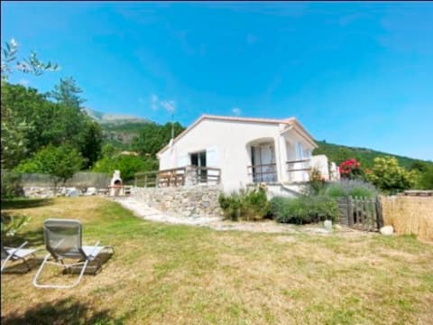 Beautiful villa with garden in Casanova (Central Corsica)