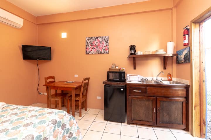 Casa El Wero Apt 2  
San Pedro, Ambergris Caye - Belize