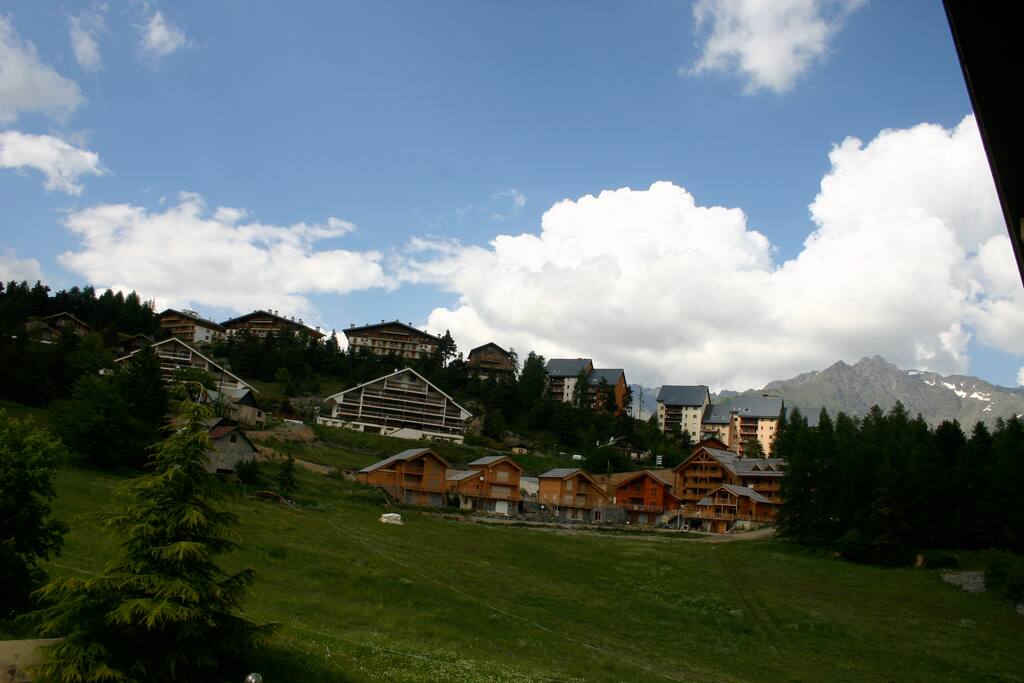 Vue de l'appartement l'été