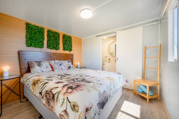 Cosy cabin to stay even better than Glamping