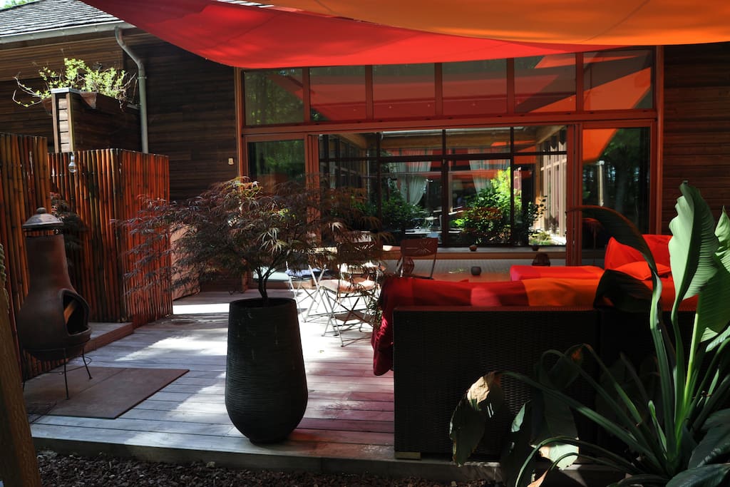 Terrasse côté piscine