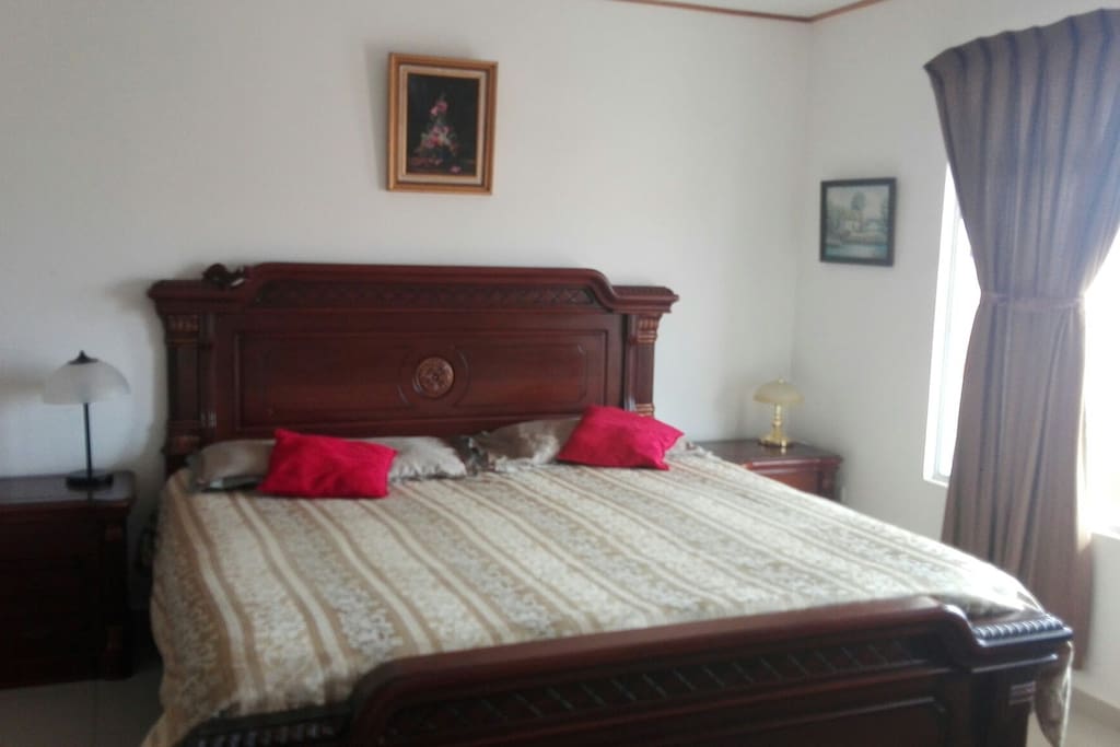 king size bed