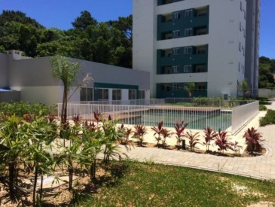 piscina adulto e infantil