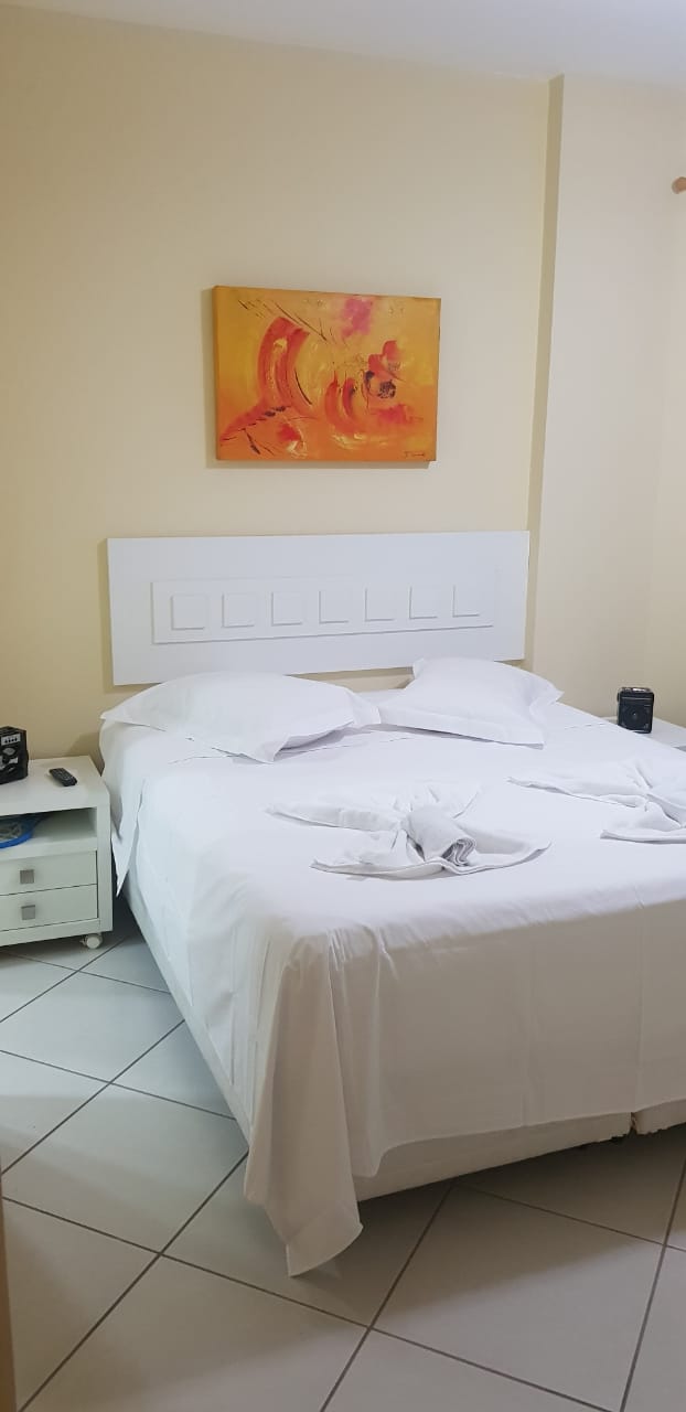 Casal c/cama Box Suite