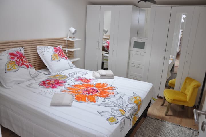 المرفق: غرفة النوم