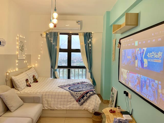 【理想家•番禺de投影房】高楼层阳光房#近长隆#近南站#地铁上盖的私人影院#夏日狂欢