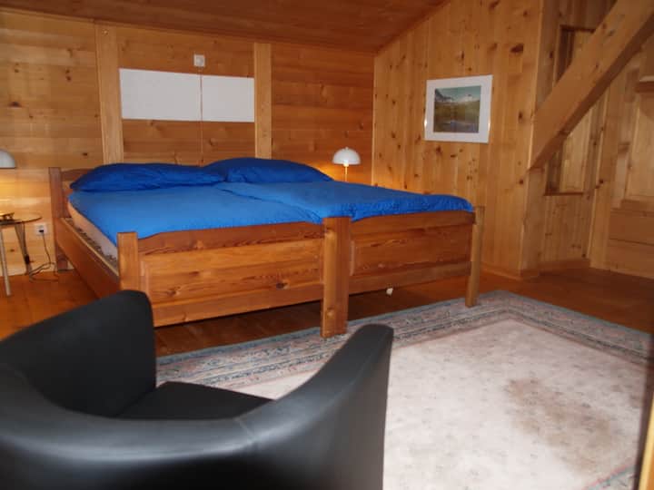 Chumba cha kwanza cha kulala