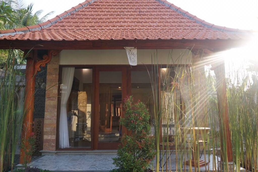 Tampak dari luar kamar