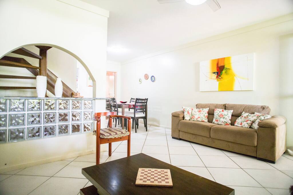 Agradável sala de estar.