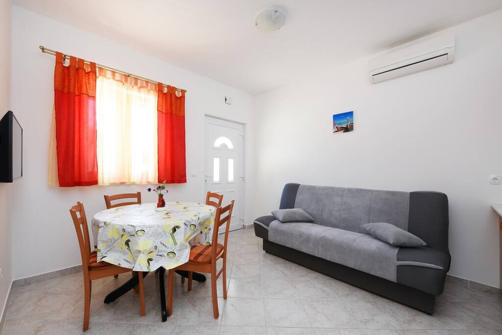 Dining room, Surface: 10 m²