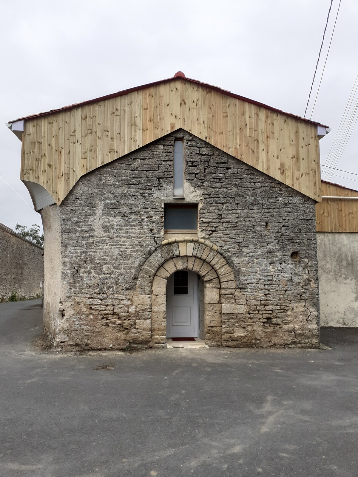 Top performing Airbnb: Chapel of St Gilles in Doué En Anjou