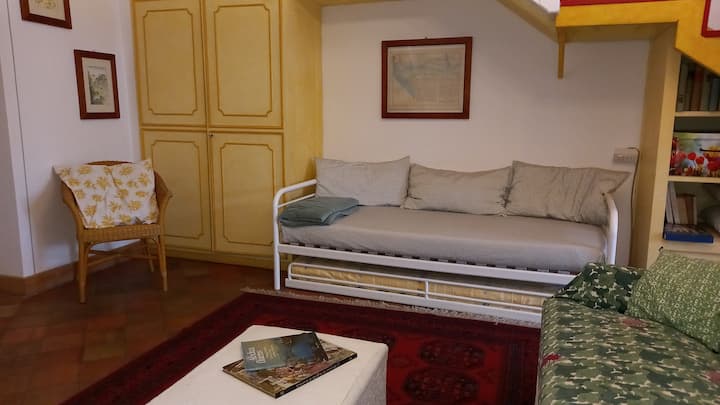 Pretty Home In Smart Position - Lombardy