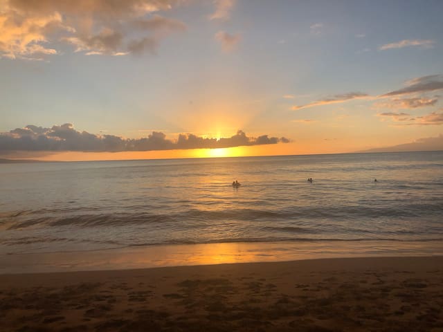 Beautiful ocean view across from Kamaole Beach 1