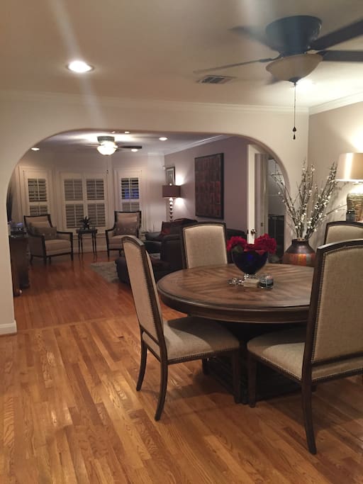 Breakfast area
