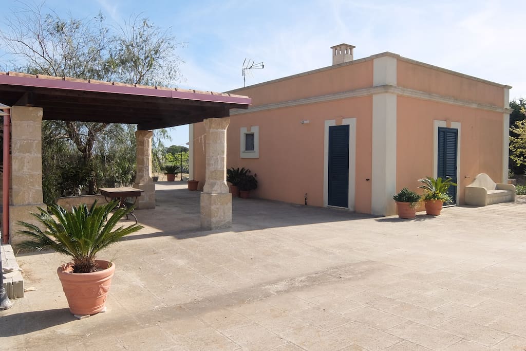 Giardino fronte casa