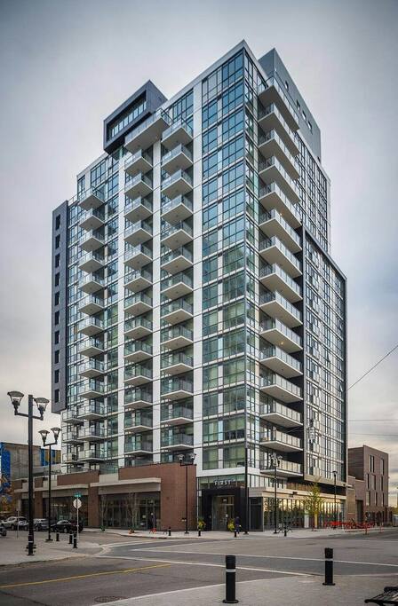 Brand new apartment by Elbow river downtown
