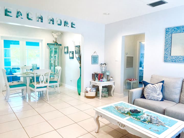 6 Beds/park Boat/beach Gear/bike Or Walk To Beach! - Fort Pierce, FL