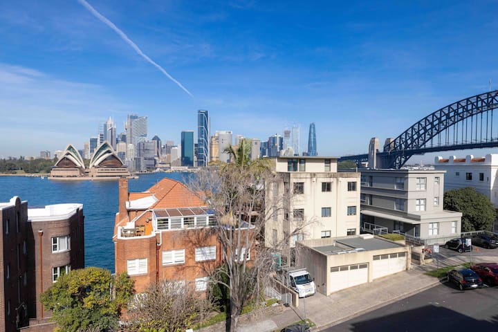 Spacious Kirribilli Penthouse – Spectacular Views gallery image 3