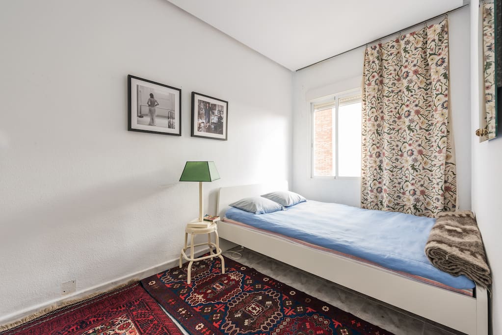 Bedroom/dormitorio/спальня