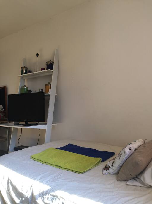 Double bed in sitting room