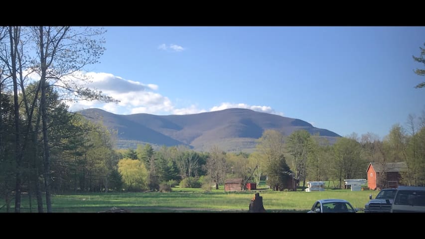 MountainView, HotTub, Sauna, 2 Fireplcs, fire pit