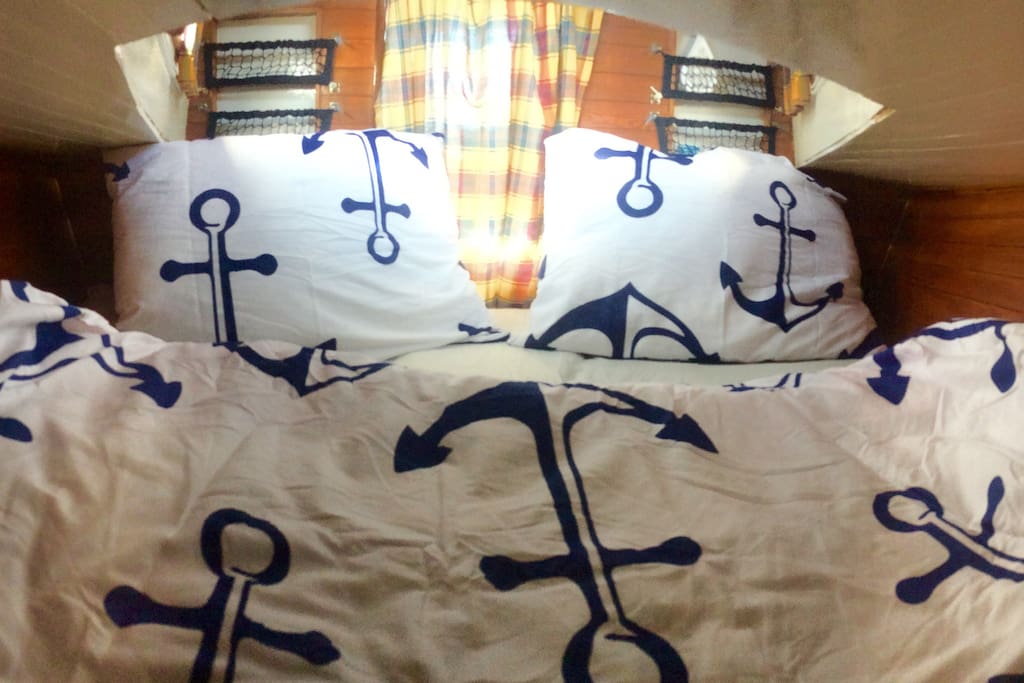 Bow cabine - very comfortable marine bedroom.