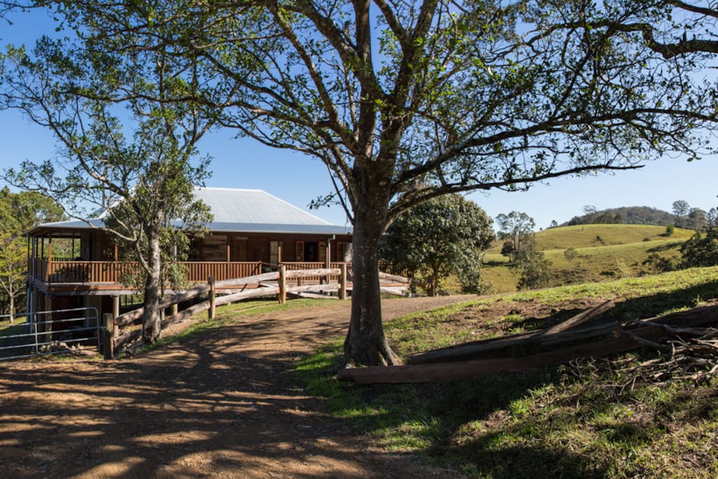 Belltree Ridge Private Rural Escape Houses for Rent in Witta, Queensland, Australia