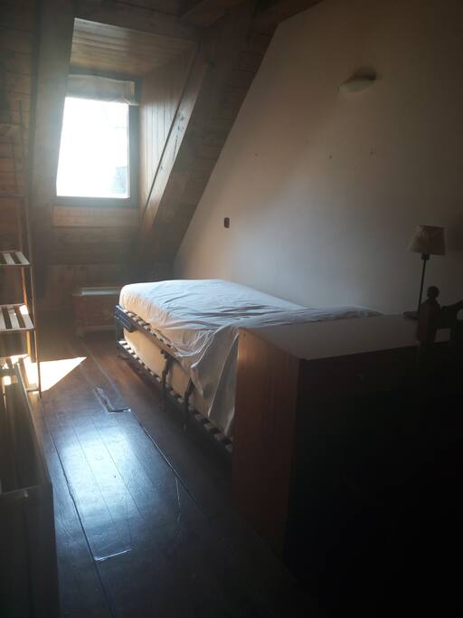 Habitación exterior con litera